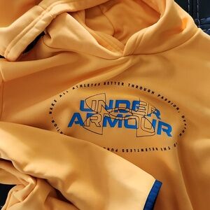 Youth Boys XL UNDER ARMOUR Pull over Hoodie